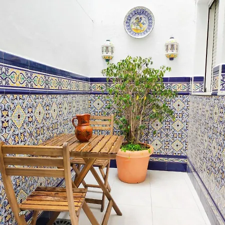 La Casa De Molino. Vive La Alameda De Hercules! Apartment